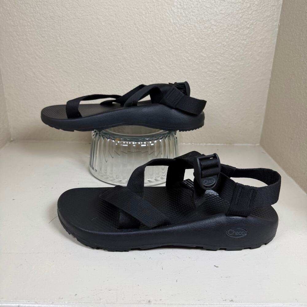 Chaco Classic Sandals adjustable webbing strap and textured footbeds EUC size 11